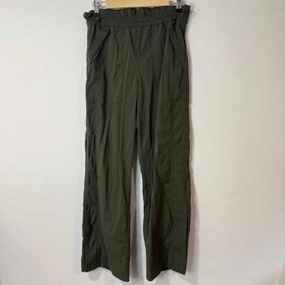 Athleta Women's Pants Trekkie High Rise Parachute Ripstop Greem 6 Athleisure - Picture 1 of 9